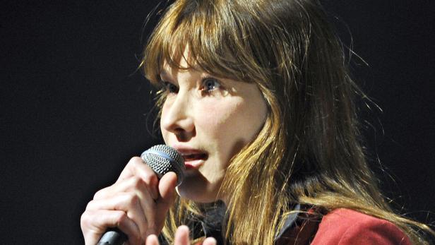 Frankreichs ehemalige Première Dame als Sängerin: Carla Bruni