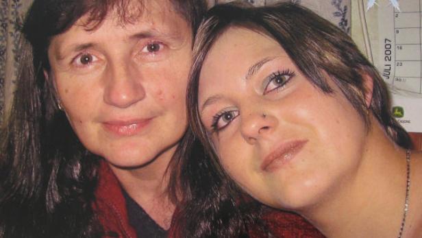 Sandra Reiter mit Mutter Hilde, Mord Auberg (Bezirk Rohrbach) 26 Jahre, Arbeiterin