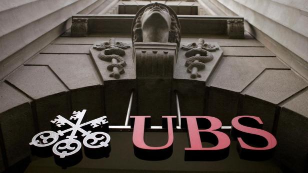 FILE PHOTO: The logo of Swiss bank UBS