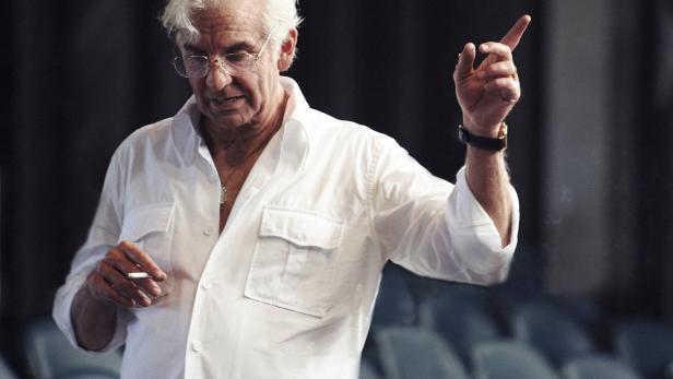 Bradley Cooper als Leonard Bernstein