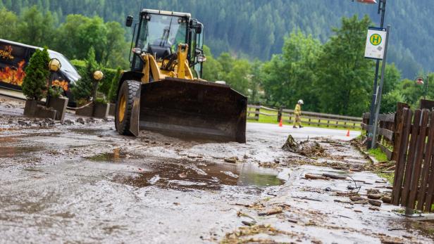 Teils heftige Gewitter haben am Dienstag in Tirol einige Schäden verursacht, das Stubaital war dabei besonders betroffen.