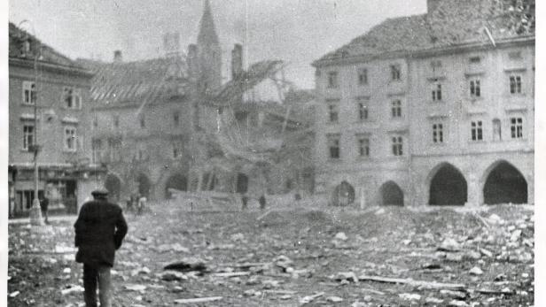 Zerstörte Stadt: Gedenken an 56.000 Bomben