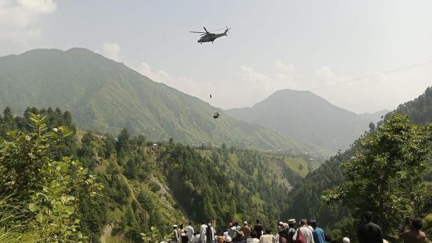 PAKISTAN-ACCIDENT-CABLE CAR