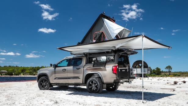 Weltreise oder Offroad Wochenend-Trip? Neuer Amarok kommt als Camper mit Dach-Zelt und Hardtop