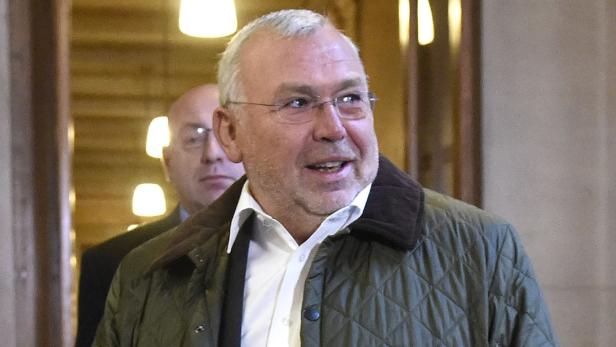 Der ehemalige SPÖ-Kanzler Alfred Gusenbauer hat im Jahr 2009 die Hypo beraten und dafür 84.000 Euro erhalten.