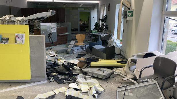 Gegen 3.00 Uhr Früh war am Freitag in Seefeld-Kadolz ein Geldautomat gesprengt worden