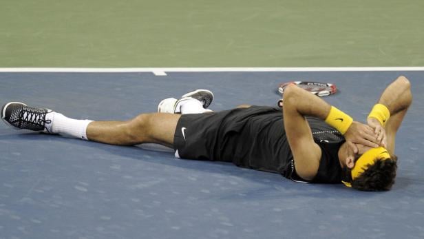 Tennis-Hüne in der Stadthalle