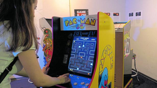 Zocken statt Folter: Im Retro Gaming Museum fesseln nur Spiele
