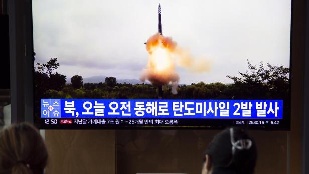 Reaction in South Korea to North Korea's launch of two ballistic missiles toward East Sea