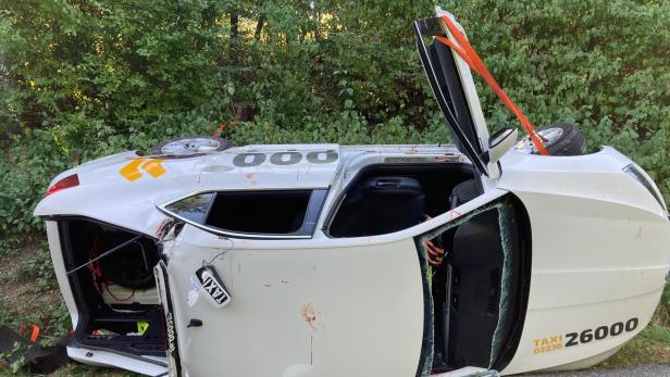 Taxifahrer bei Raub im Bezirk Mödling fast getötet