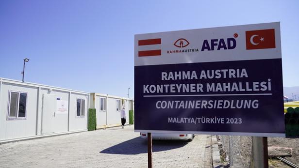 Rahma Austria eröffnet Containersiedlungen in der Türkei