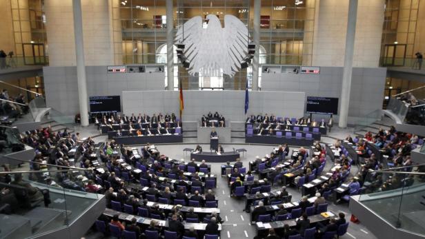 Deutschland: Rückendeckung für Merkel