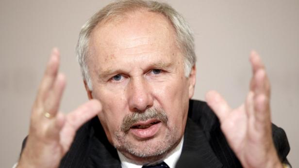 Nowotny warnt vor neuer Bankenkrise