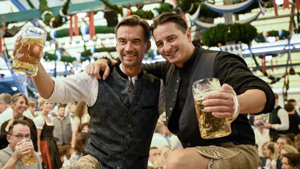 O'zapft is' in München: Andreas Gabalier im Oktoberfest-Getümmel