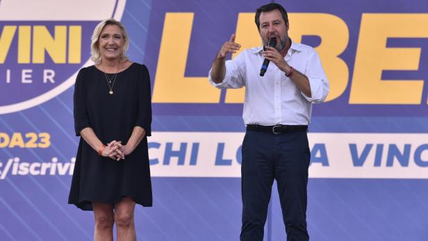Marine Le Pen und Matteo Salvini beim jährlichen Pontida-Treffen der Lega