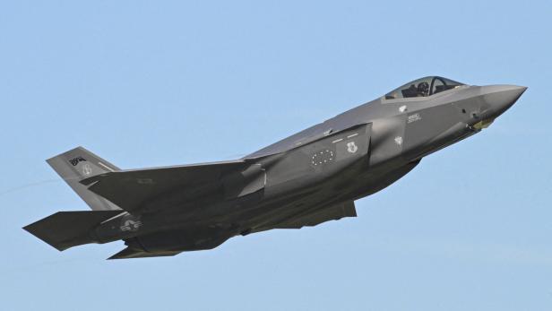 "Glaube, wir haben einen Piloten im Haus...": Unglaublicher Anruf nach F-35-Absturz