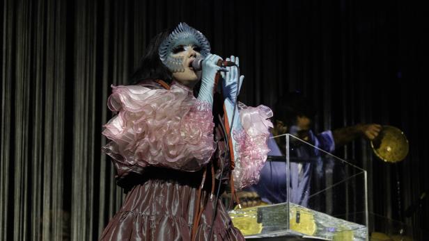 Björk: Fantastisches Gesamtkunstwerk für alle Sinne und die Umwelt