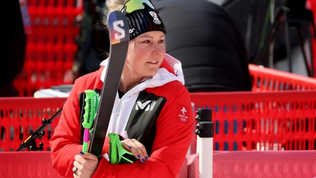 Alpine Skiing - Women's Super-G