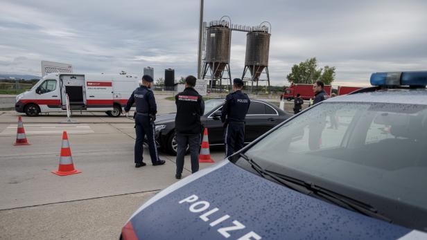 Polizisten an der Grenze