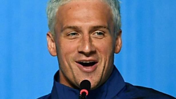 Ryan Lochte, ein US-amerikanischer Schwimmer, bei einer Pressekonferenz.