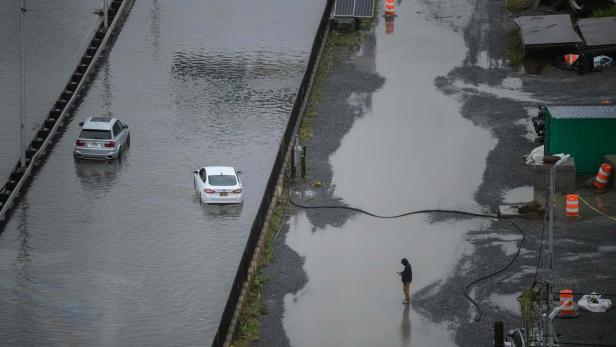 TOPSHOT-US-WEATHER-FLOOD