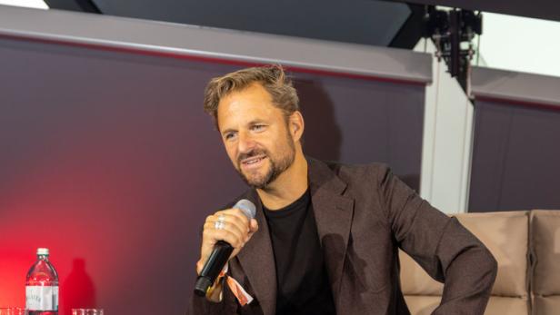 Philipp Hochmair im Interview