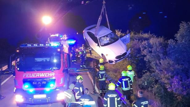 46-200314824 Dem Unfall bei Boxhofen soll ein missglücktes Überholmanöver vorangegangen sein