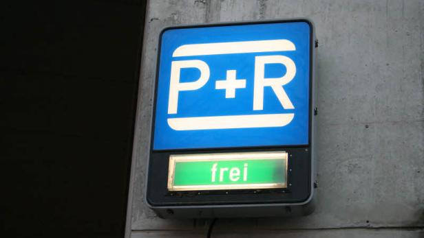 Bahnhof-Parkdeck ab 2012 nur für ÖBB-Kunden gratis