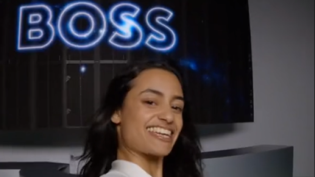 Viral: TikTok Tube Girl läuft jetzt auf Fashion Shows