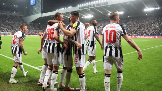 Champions League - Group F - Newcastle United v Paris St Germain