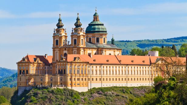Stift Melk Schloss auf einem Berg Stift Melk Schloss auf einem Berg