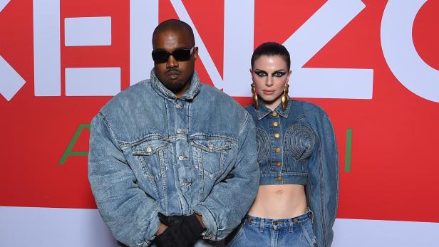 Julia Fox: Kanye West wollte, dass ich mich Beauty-OP unterziehe