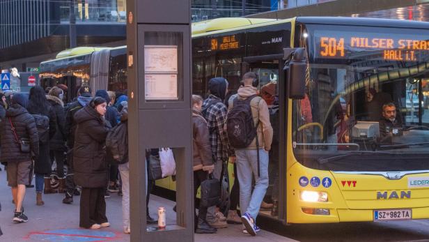 BUNDESWEITER WARNSTREIK IM BAHNSEKTOR BUNDESWEITER WARNSTREIK IM BAHNSEKTOR