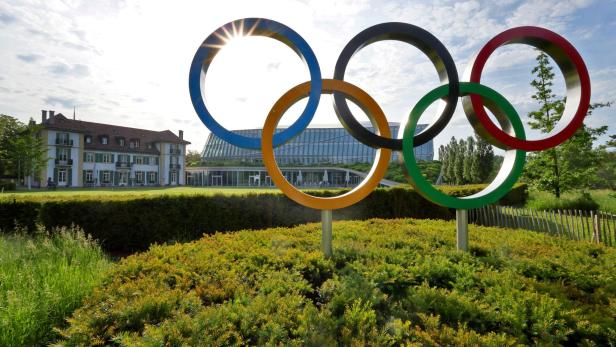 FILE PHOTO: The Olympic rings are pictured in front of the IOC headquarters in Lausanne