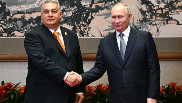 Putin sieht "zusätzliche Bedrohung" und lobt Viktor Orbán