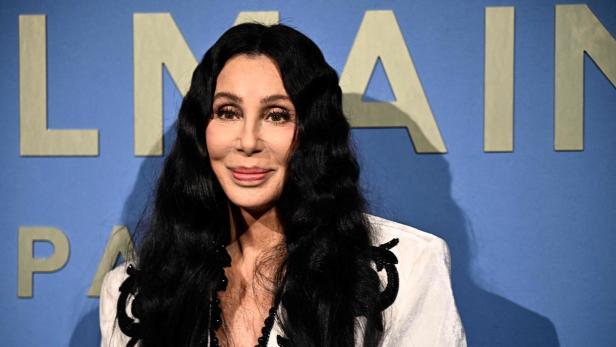 Cher feiert Weihnachten mit Party-Hits, eigenem Eis und Maisbrot