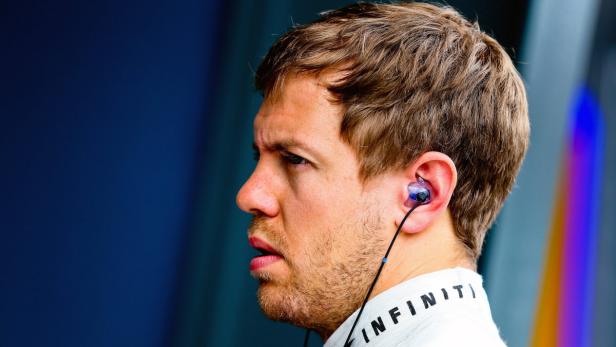 &quot;Schön, dass man sich nun unterhalten kann&quot;, so spottet Sebastian Vettel über die leisen F1-Motoren.