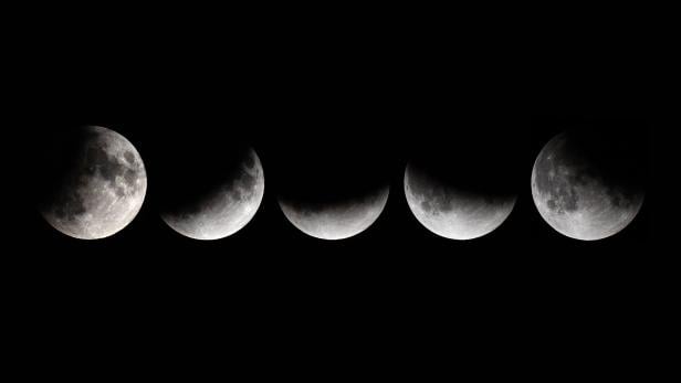 Highlight für Himmelgucker: Die Erde verdunkelt Samstagnacht den Mond