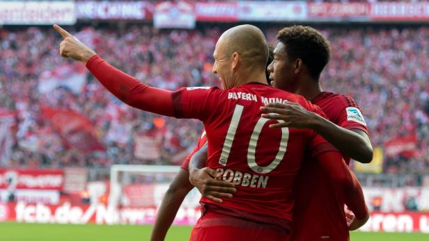 Arjen Robben brachte Bayern in Führung, David Alaba freute sich mit.