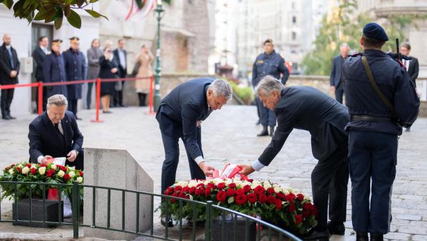 Terror in Wien: Regierungsspitze legte zum Jahrestag Kränze nieder