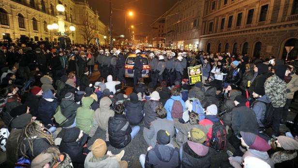 Demonstration gegen den Akademikerball