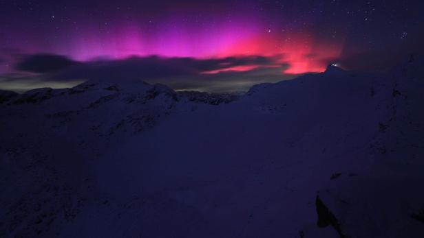 Himmelsspektakel: Seltene Polarlichter Sonntagabend über Österreich