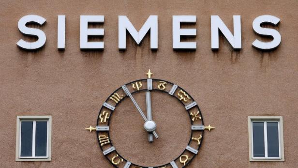 Siemens-Gewinn knickt ein