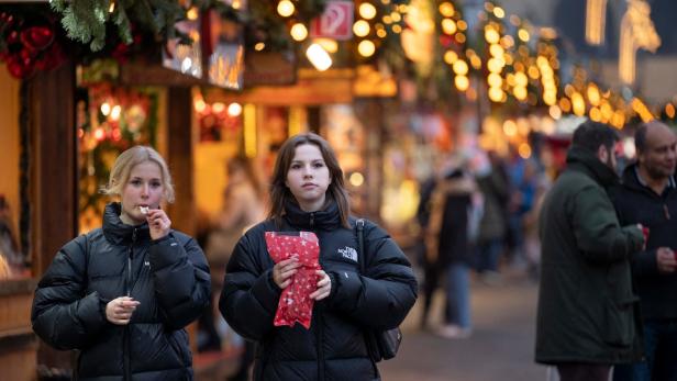 X-Mas mit XL-Preisen: Christkindlmärkte öffnen heute