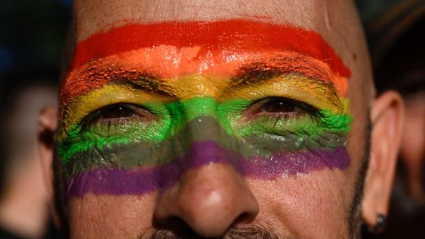 Lettland erlaubt eingetragene Partnerschaft für Homo-Paare