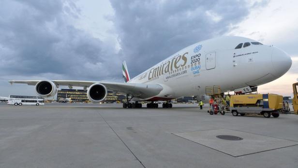 Emirates A380 am Flughafen Wien-Schwechat