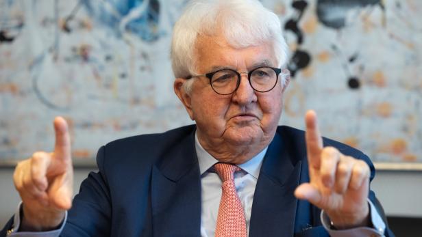 OeNB-Gouverneur Holzmann: "Auch Zentralbanker sind nicht unfehlbar"