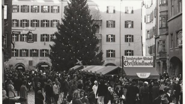 Mit 17 Ständen legten Altstadt-Kaufleute 1974 in Innsbruck den Grundstein der Bergweihnacht