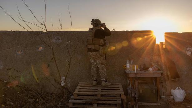 UKRAINE-RUSSIA-CONFLICT-WAR Russland und Ukraine tauschen Soldatenleichen aus + Kritik in Russland an langen Kriegseinsätzen