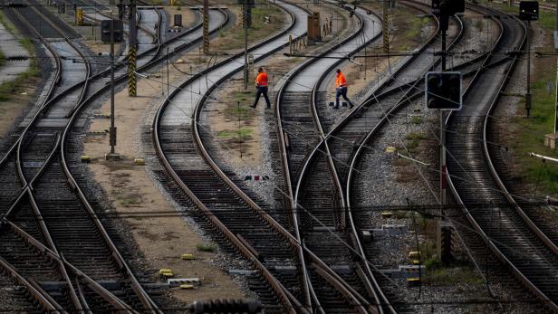 AUSTRIA-TRANSPORT-RAIL-UNION-STRIKE